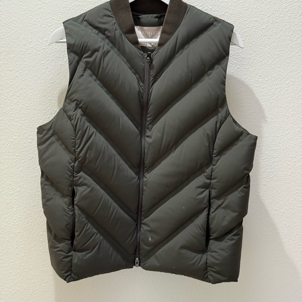 Athleta Women's olive green down Chevron Vest